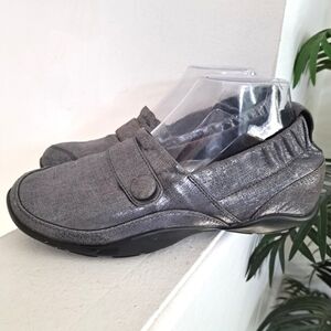Women's Gray Loafers
